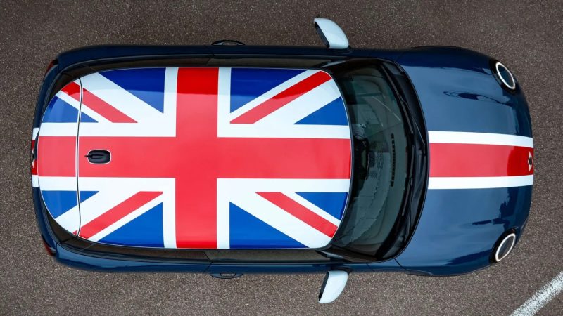 mini-raspunde-editiilor-patriotice-americane-cu-un-cooper-britanic-pana-la-ultimul-detaliu