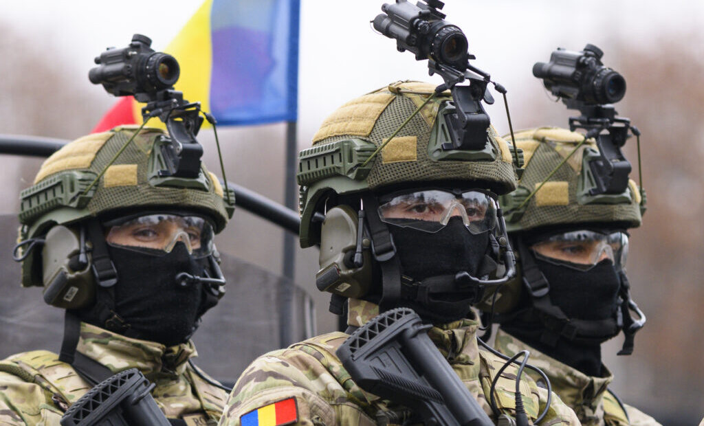 armata-romaniei,-prezenta-la-parada-militara-de-ziua-nationala-a-frantei
