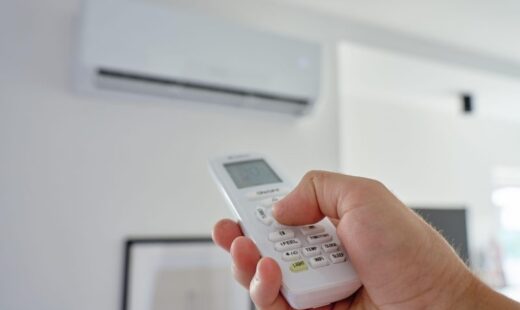 nu-seta-aerul-conditionat-la-aceasta-temperatura.-specialistii-spun-ca-este-cea-mai-costisitoare-alegere
