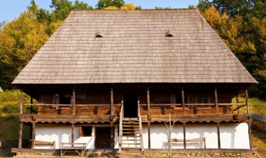 de-ce-aveau-casele-construite-acum-100-de-ani-ferestre-atat-de-mici-in-pod.-explicatia-este-surprinzatoare