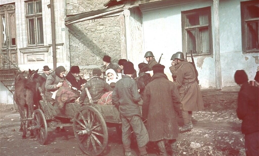 romania,-criticata-intr-un-raport-international-pentru-discriminarea-romilor-si-educatia-despre-holocaust